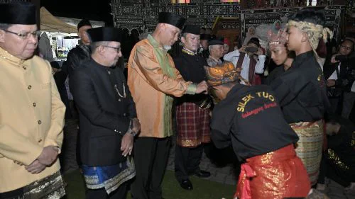 Festival Kesultanan Pagaruyuang Sambung Silaturahim Antarkerajaan