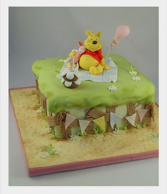 winnie the pooh cake