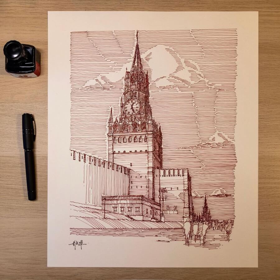 11-The-Spasskaya-Tower-at-Kremlin-Pixy-www-designstack-co