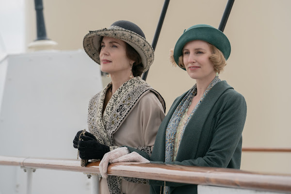 Downton Abbey: A New Era - Elizabeth McGovern stars as Cora Grantham and Laura Carmichael as Lady Edith Hexham in DOWNTON ABBEY: A New Era, a Focus Features release.
