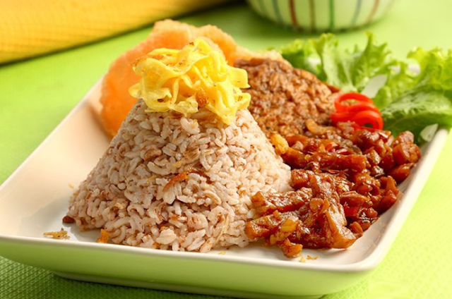 Nasi Uduk Beras Merah