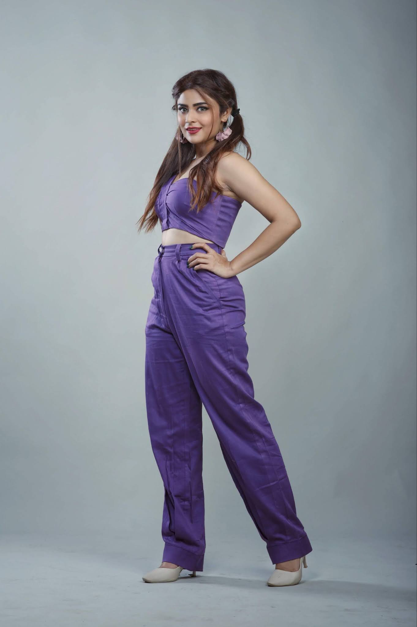 Actress Priyanka Sharma Latest Hot Photos