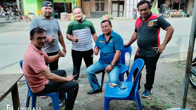 Perdana, PJ. Kades Sihare, o II Tabaloho bersama TP PKK Gelar Gotong Royong di Sekitar Kantor Desa Sihare, o II Tabaloho