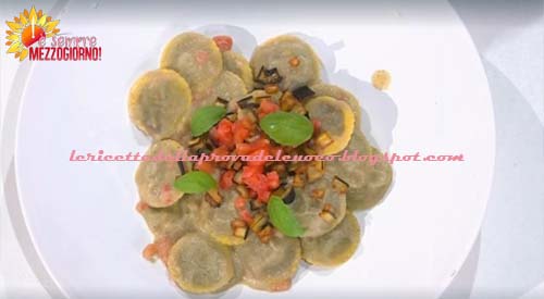 Ravioli di patate con caviale di  melanzane ricetta Michele Farru