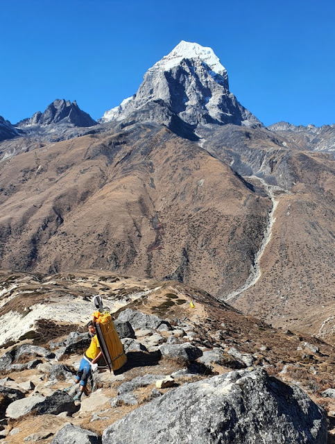 sherpa_carregador_everest_trekking