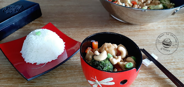 Wok de poulet aux brocolis, poivrons et noix de cajou - Dans la cuisine d'Hilary