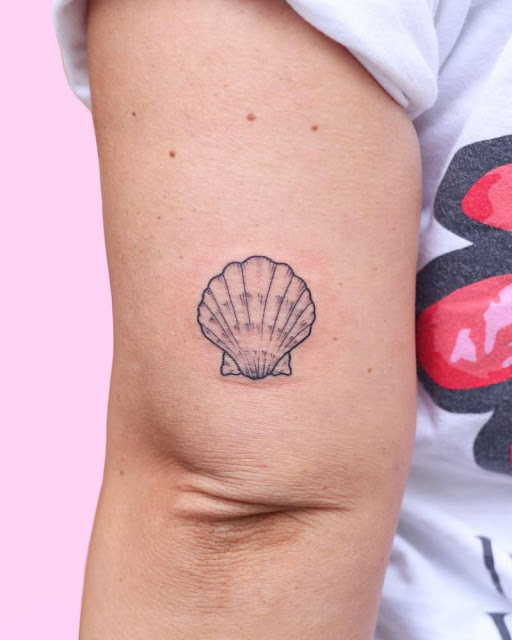 59 mini tatuagens femininas para quem ama o verão