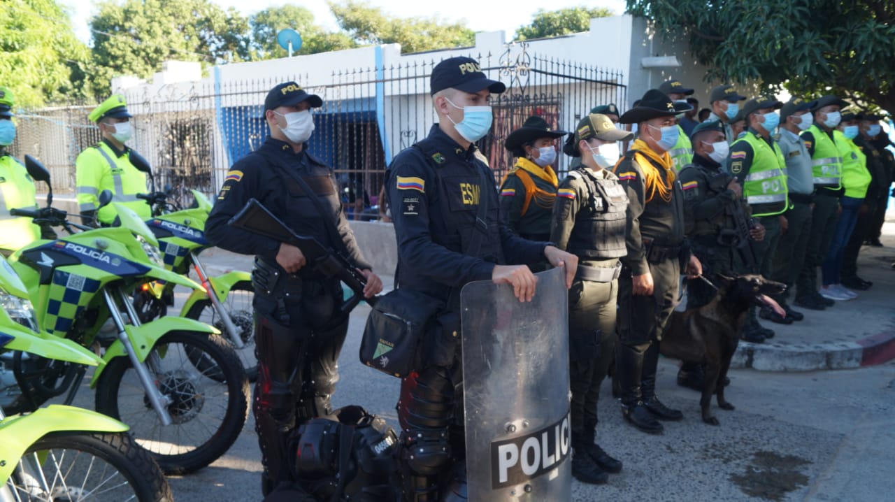 https://www.notasrosas.com/Departamento de Policía Guajira desplegará diferentes Grupos para preservar la seguridad en fiestas de Fin de Año