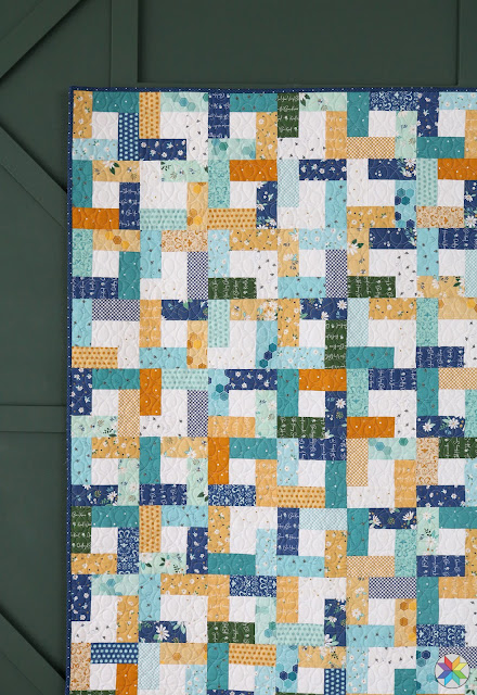 Wrap Around free quilt pattern for charm squares or jelly roll strips