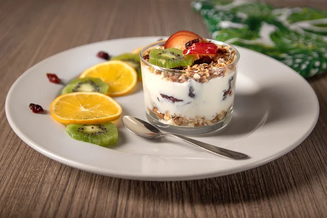 greek yogurt for health breakfast