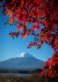 Mount fuji japan, माऊँट फूजी जापान का कैलाश पर्वत, माऊँट फूजी कहां पर है, माऊँट फूजी को जापान का कैलाश पर्वत क्यों कहा जाता है, जापान का पवित्र पर्वत, माउंट फ्यूजी की मान्यता, माउंट फूजी का महत्व