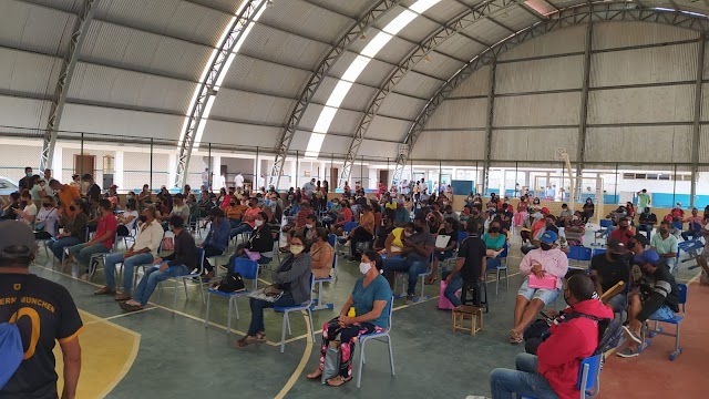 Banco do Nordeste e Secretaria de Agricultura desrespeita decreto municipal realizando evento com mais de 100 pessoas em Canarana Bahia.