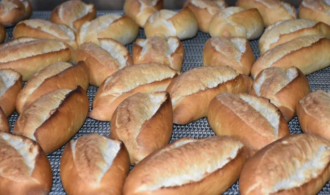 Bir yılda dördüncü fiyat artışı: İzmir'de ekmeğe zam kararı