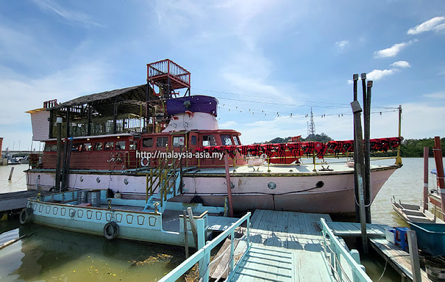 Cafe Boat Kuala Selangor