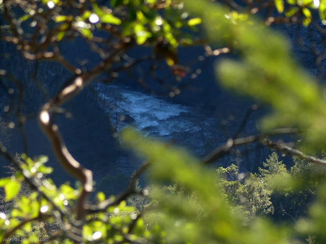 15: zoomed in on rapids far below