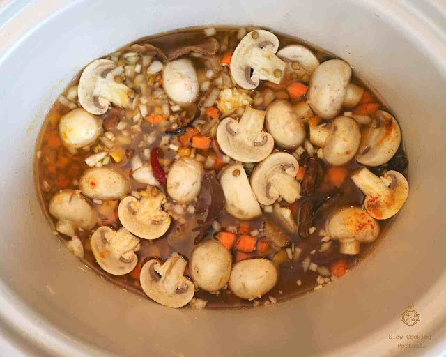 Lentilhas com cogumelos na crockpot