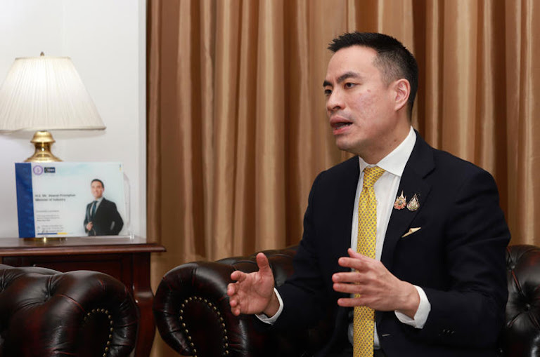 Thailand: Grey Businesses Threaten Economic Growth and Stability Now
