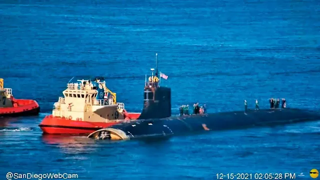 El submarino de ataque USS Connecticut (SSN-22) llegó a San Diego, navegando en superficie desde Guam