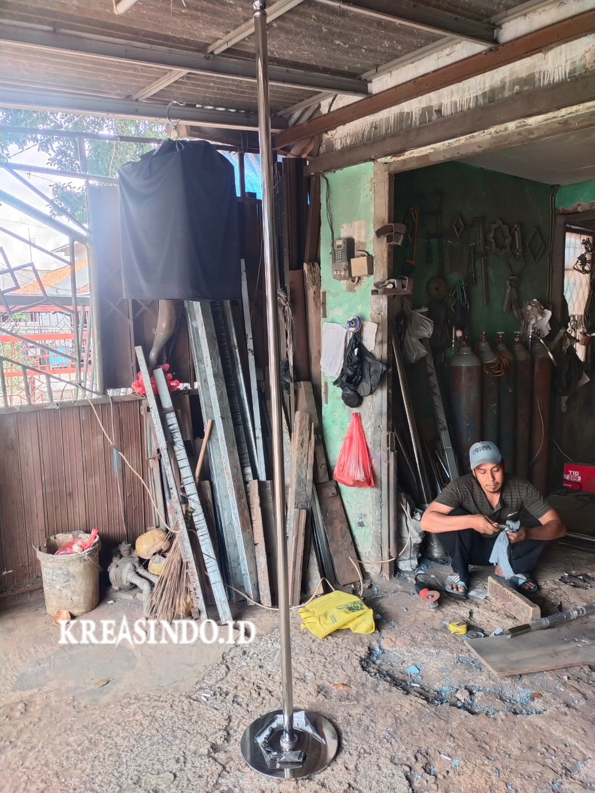 Hasil Tiang Bendera Dalam Ruangan Pesanan Maskanul Huffadz Office Bintaro Repeat Order Kelima