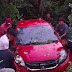 Kecelakaan Lalu Lintas di Simpang Bulin Polsek Kelapa Evakuasi Mobil Honda Brio dan Daihatsu Terios Bertabrakan