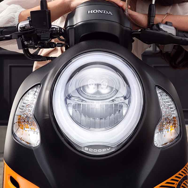 LED Projector Headlight - Scoopy Prestige White