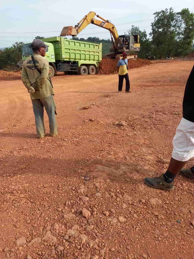 Aktifitas Pengerukan Tanah Diduga Illegal Marak di Kota Batam