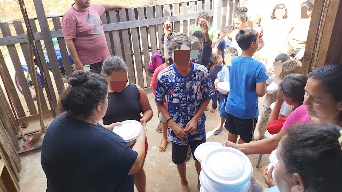 Grupo faz homenagem a São Jorge e distribui marmitas para carentes de Cachoeirinha