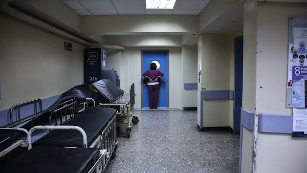 Φρίκη στην Εύβοια: 32χρονη επιχείρησε να κάψει ζωντανό 68χρονο – Σε κρίσιμη κατάσταση το θύμα
