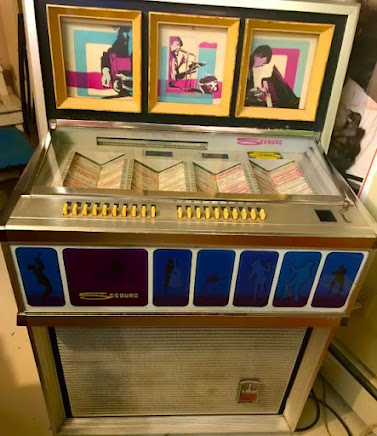               THE SHADY DELL JUKEBOX