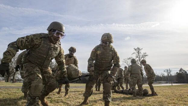 EEUU pone en alerta a 8.500 soldados por la escalada de la tensión con Rusia