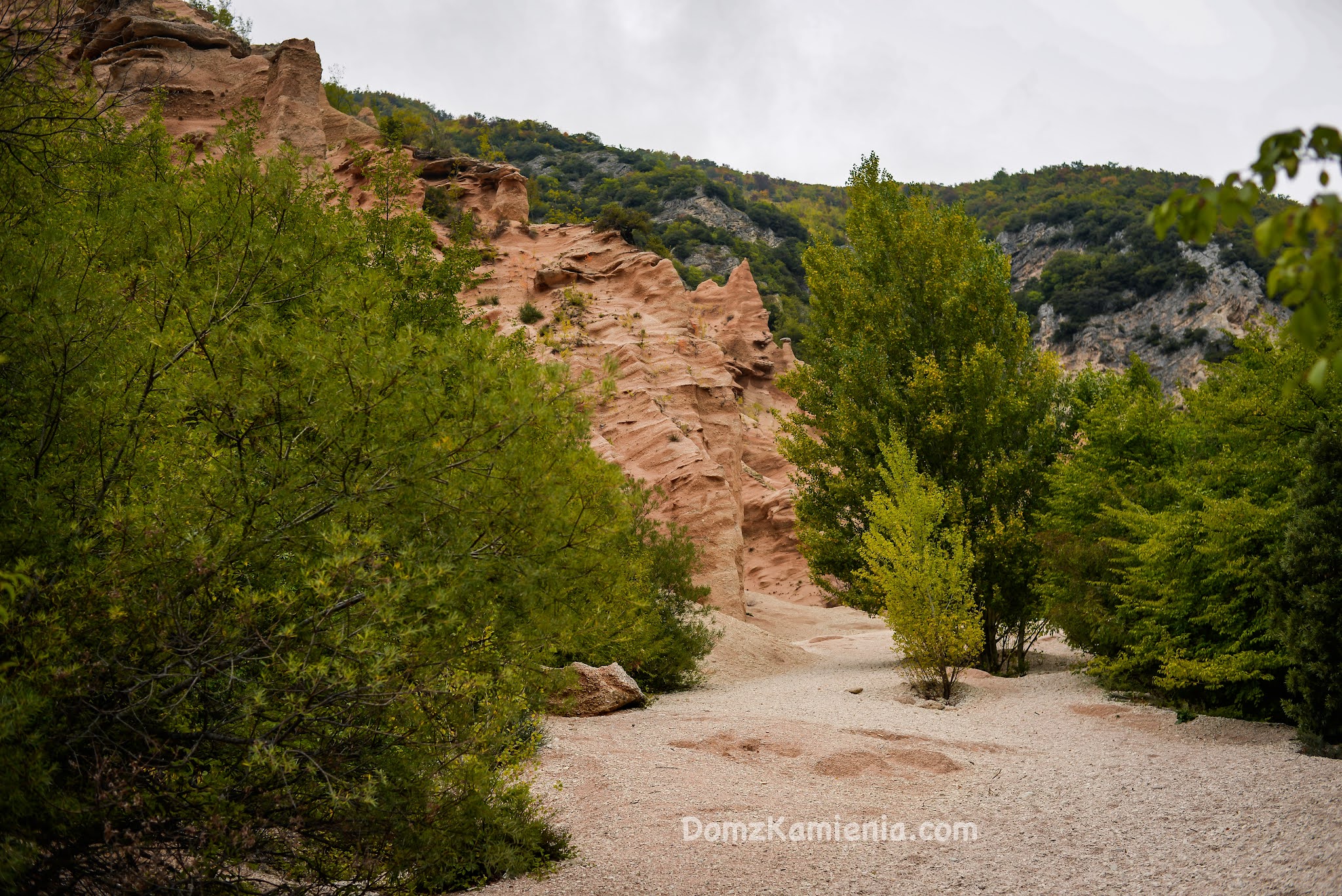 Lame Rosse, nieznany region Marche, Dom z Kamienia