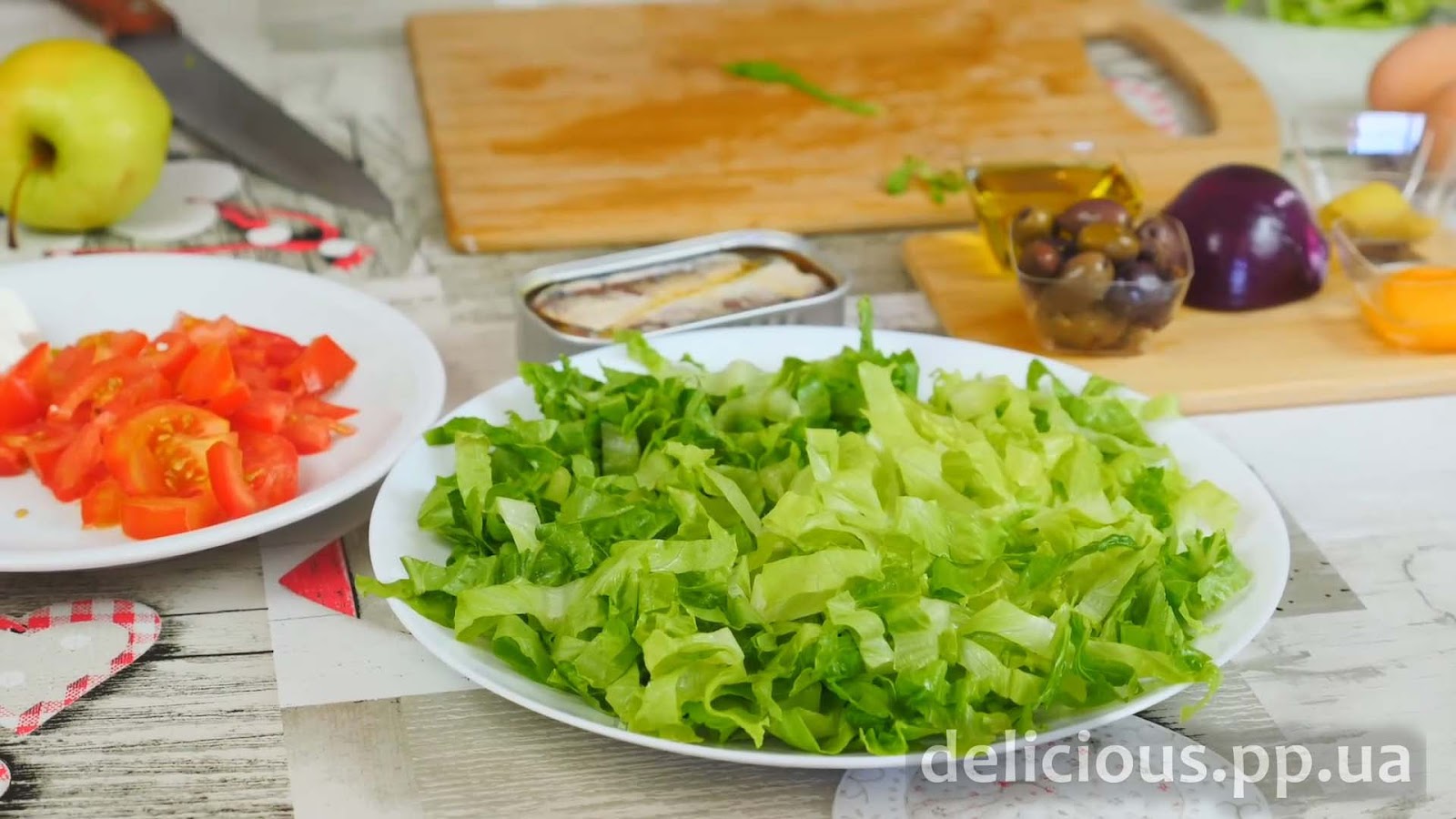 Фото приготовления рецепта: «Праздничного салата из сардин» - шаг №1
