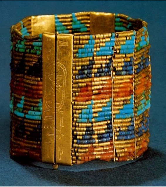 Браслет царицы Аххотеп Около 1530 до н. э.