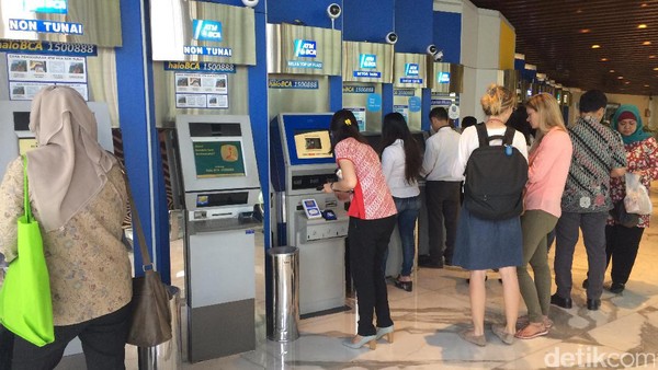 Viral Uang Tak Keluar Dari ATM Mal Jakarta Tapi Saldo Berkurang, BCA Buka Suara