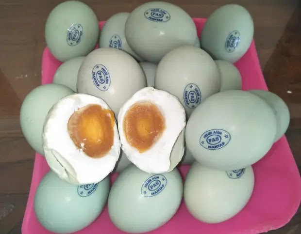 contoh desain label telur asin