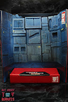 Transformers Studio Series 86 Gnaw Box 06