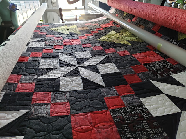custom quilting by FreshofftheFrame.com