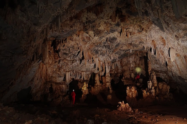 Αργολίδα: Το σπήλαιο Καπαρελίου με τον πλούσιο διάκοσμο