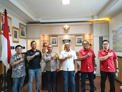 Polri menyatakan telah memberi izin kepada PT. Liga Indonesia Baru (LIB) untuk melakukan uji coba penyelenggaraan sepakbola liga 1 dan 2 dengan dihadiri oleh penonton secara langsung