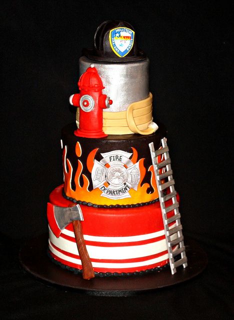 firetruck birthday cakes