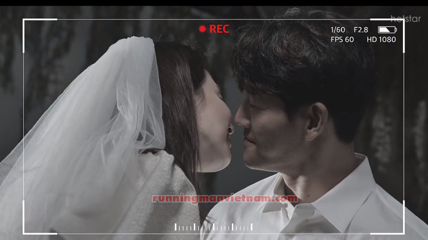 Ngắm bộ ảnh kết hôn đẹp như mơ của Kim Jong Kook và Song Ji Hyo tại Outrun by Running Man