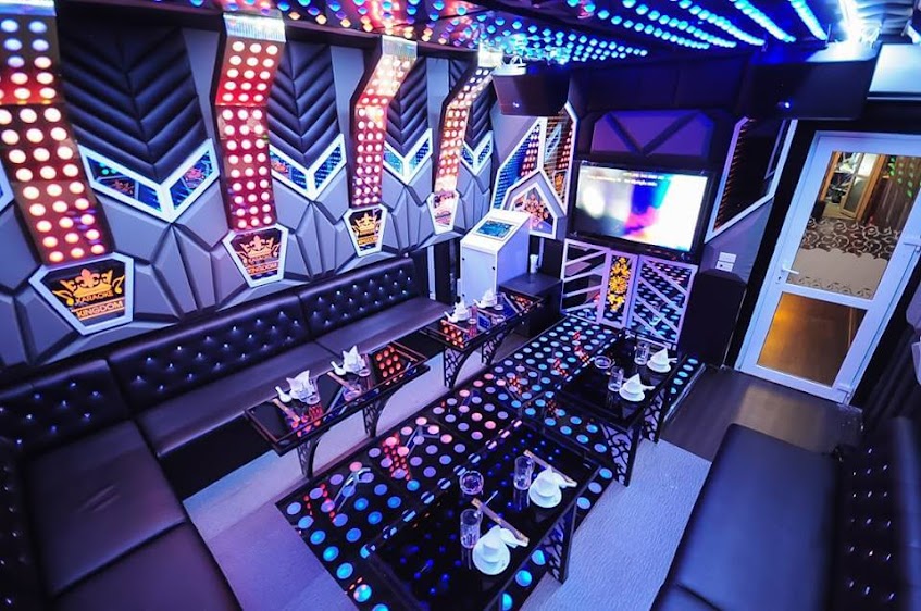 8 Kinh Nghiệm Cần Phải Biết Trước Khi Mở Quán Karaoke