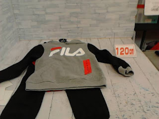 未使用品　子供服　１２０ｃｍ　31908　FILA　KIDS　3PC　FLEEC　９９０円