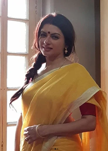 Bhagyashree saree beautiful hot photos