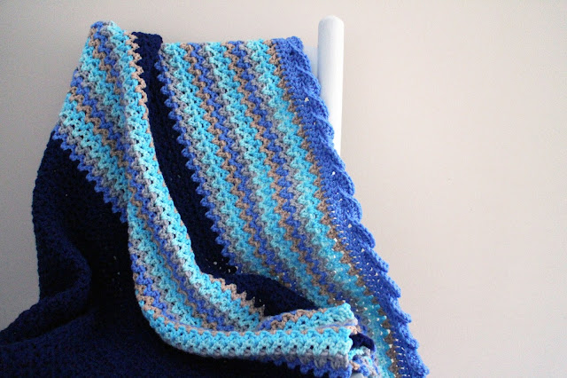 Beautiful blanket with Afghan waves - free step by step