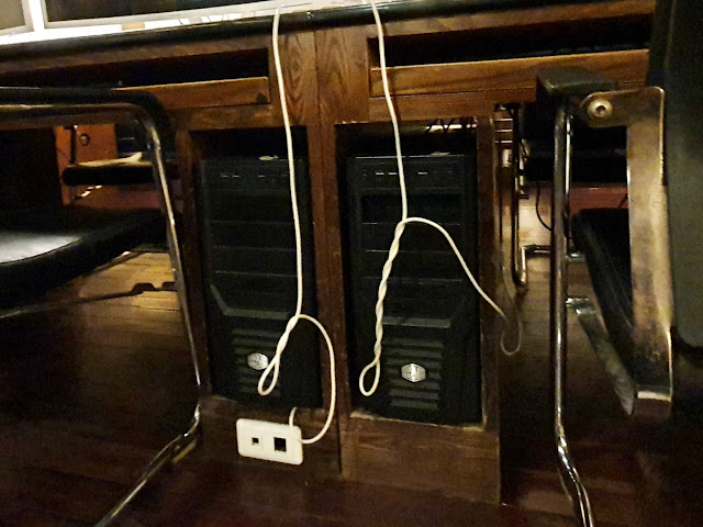 컴퓨터 본체 위치 최적화 컴퓨터 본체 위치 최적화