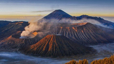 Menikmati Keindahan 5 Gunung Terbaik di Indonesia