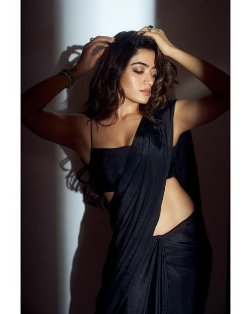 South Indian famous actress Rashmika Mandanna's new hot photo shoot