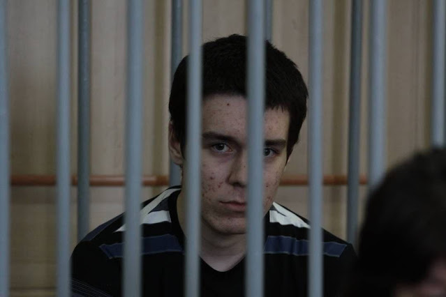 28-летний Никита Лыткин, подросток который за два года убил 6 челове, перерезал себе вены в колонии