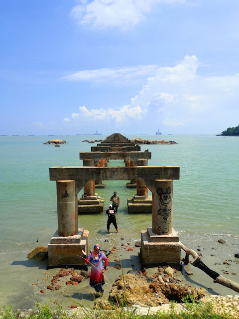 Panduan Jalan Masuk Jeti Lama Sungai Rengit, jeti lama sungai rengit, sungai rengit secret attraction punch, Sungai Rengit pengerang, Sungai Rengit secret attraction, lokasi sebenar jeti lama Sungai Rengit, abandoned jetty in sungai rengit johor, driving direction to jeti lama Sungai Rengit, jeti lama pengerang, teluk ramunia, top instagrammable spot in johor, tempat menarik sungai rengit